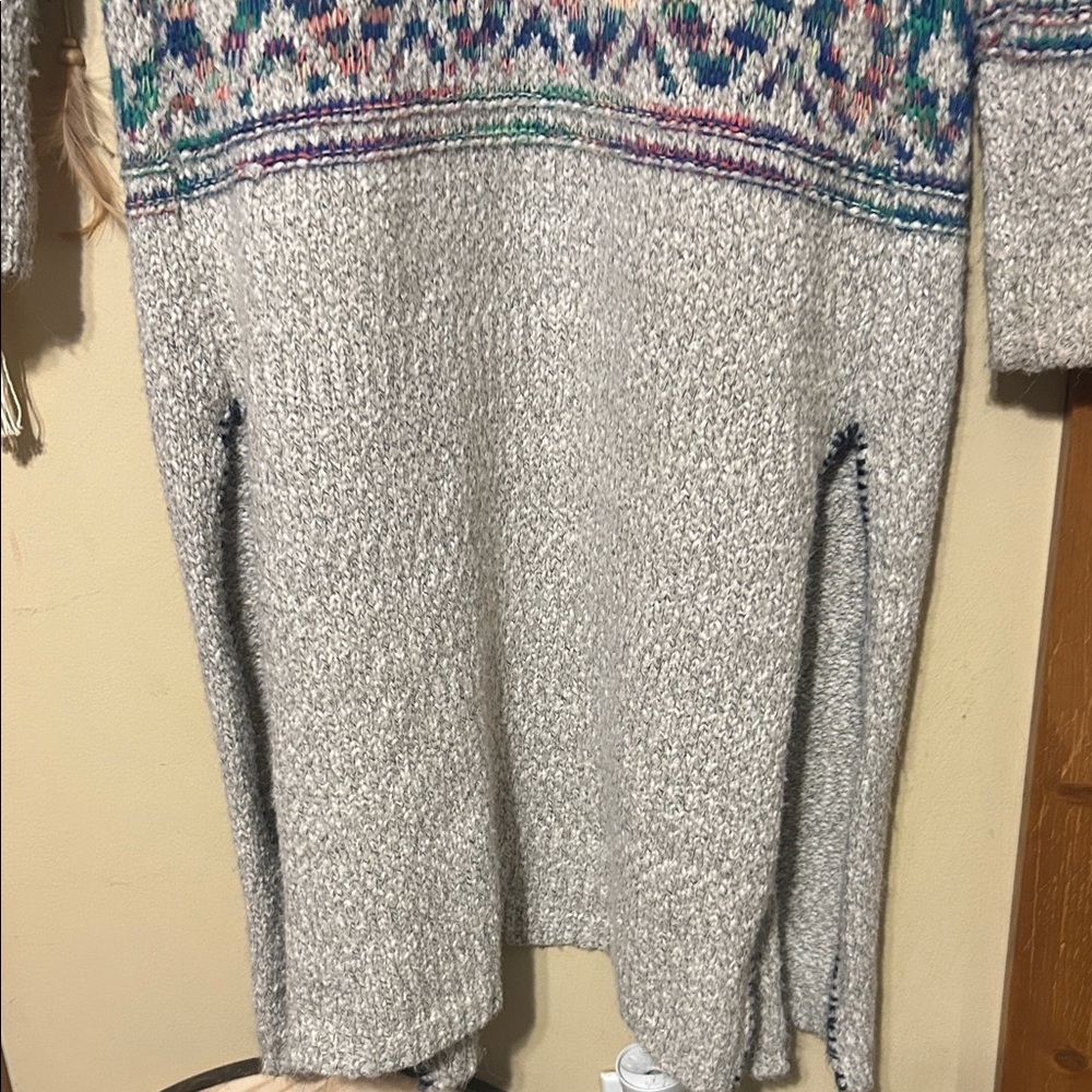 HQ Multicolor Patterned Knit Cardigan - Picture 7 of 8